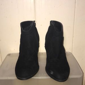 Charlotte Russe black small heeled boots